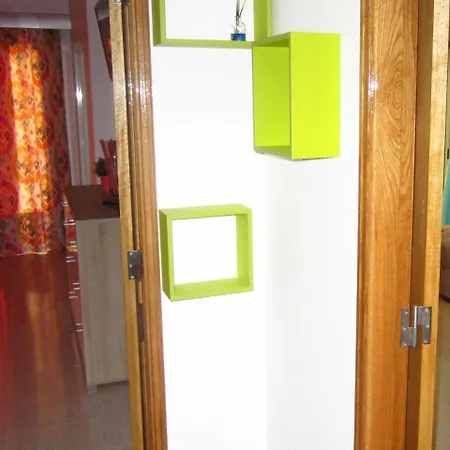 Apartamento T1 No R/chao アパート *
